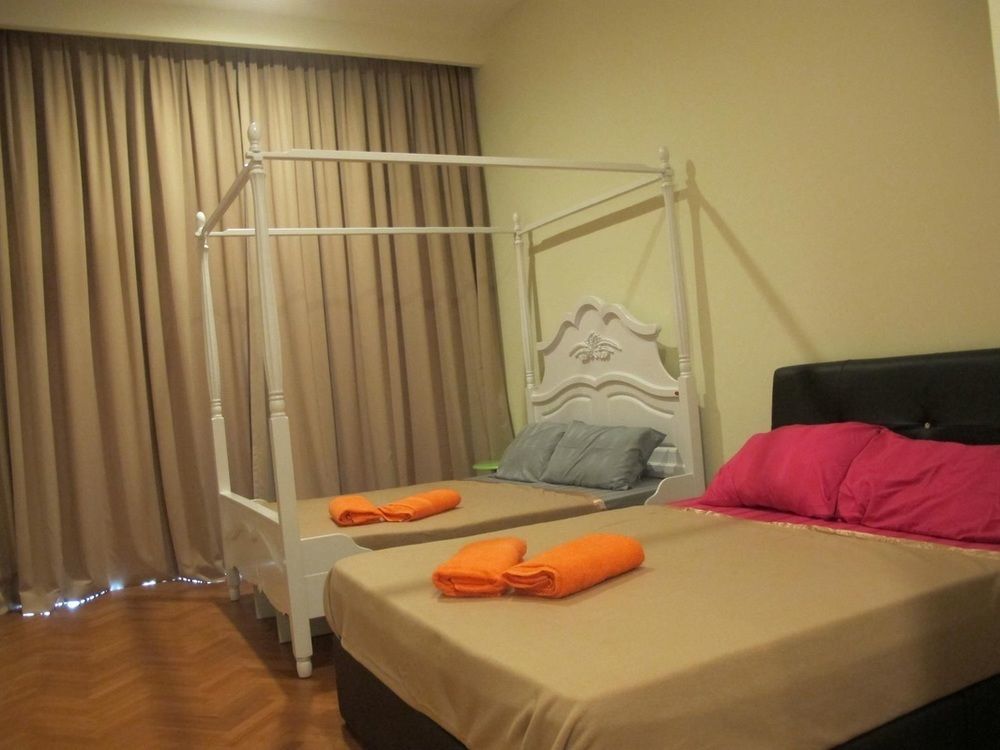 Luxury Suites @ Straits Quay 丹绒武雅 外观 照片