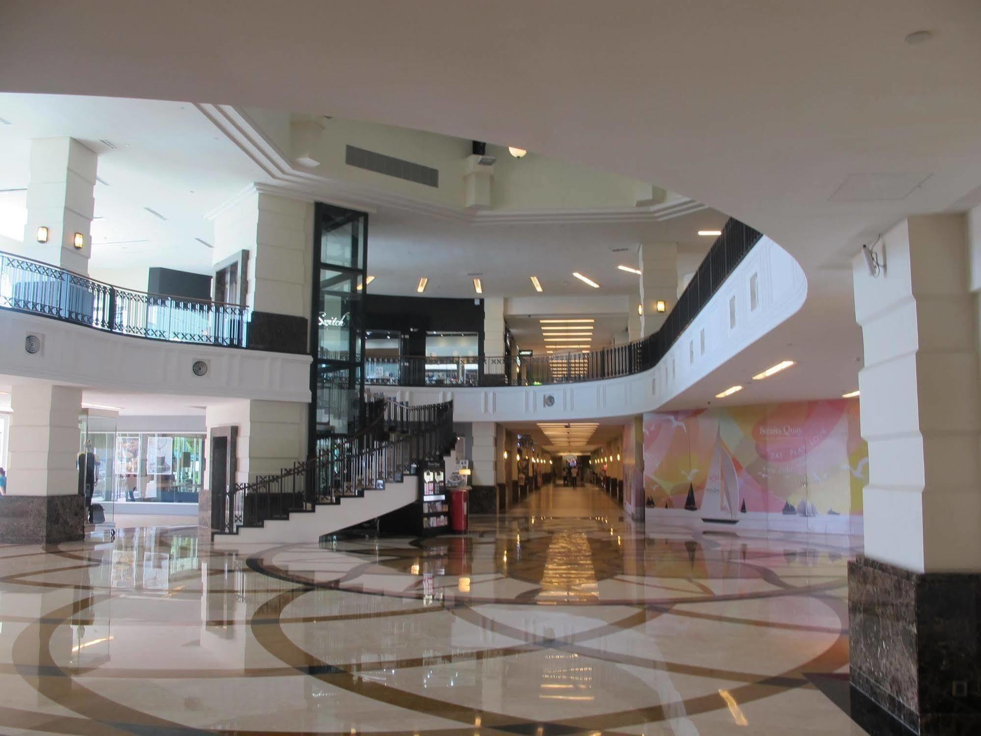 Luxury Suites @ Straits Quay 丹绒武雅 外观 照片
