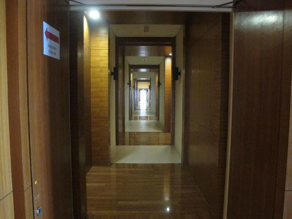 Luxury Suites @ Straits Quay 丹绒武雅 外观 照片
