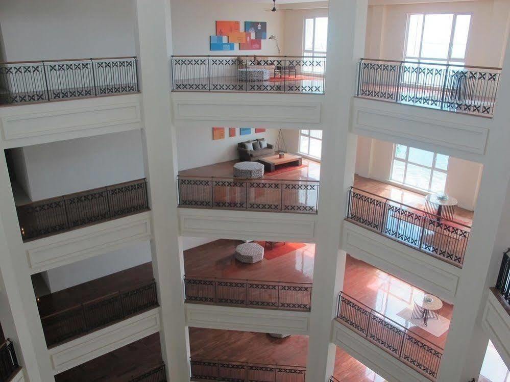Luxury Suites @ Straits Quay 丹绒武雅 外观 照片
